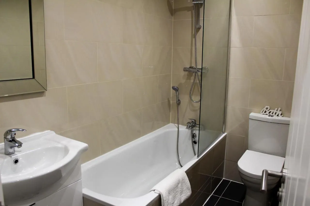Modern 2 Bedroom Apartment In The Heart Of Greenwich London