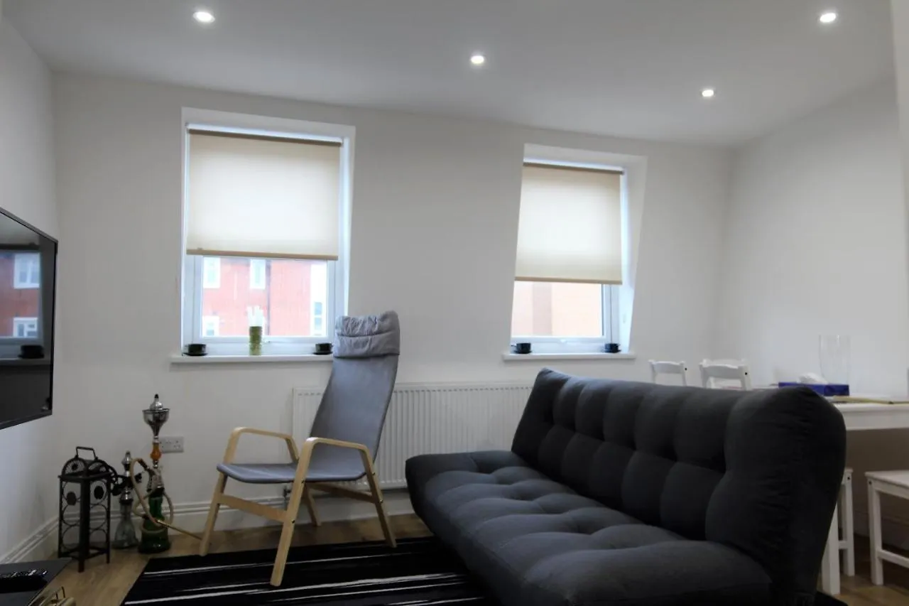 Modern 2 Bedroom Apartment In The Heart Of Greenwich London